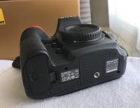 NIKON  D810 DSLR Body