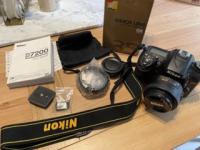 Nikon D7200 plus lens - only 870 shutter count! 