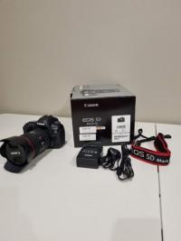 Canon EOS 5D Mark IV Digital SLR Camera with 24-105mm Lens