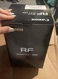 Canon RF 85mm f/1.2L USM lens