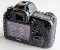 Canon EOS 5D Mark IV DSLR Camera with EF 24-105mm f/4L IS II Lens